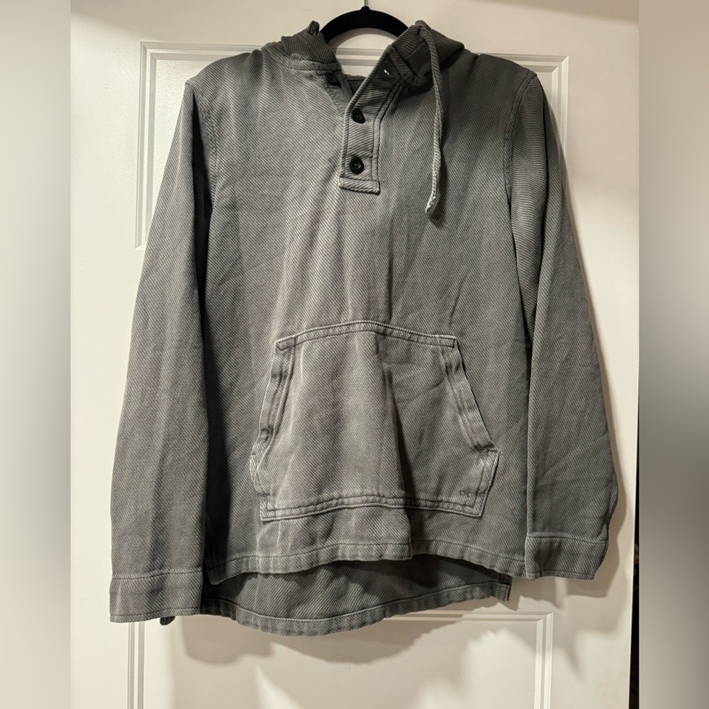 Pullover sweatshirt